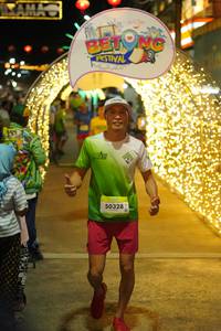 BIB: 195, 50328
                            <button type="button" onclick="openModal(21831631)" class="btn btn-primary btn-sm float-right btn-popup" data-toggle="modal" data-target=".modal-high-quality">
                        <i class="fas fa-shopping-cart"></i> Add to Cart
                    </button>
                                            <button type="button" onclick="isThisMe(21831631, true)" class="btn btn-success btn-sm float-right btn-popup btn-isme hidden" data-toggle="tooltip" data-placement="bottom" title="นี่คือรูปของคุณใช่ไหม คลิกที่นี่เพื่อเอาเข้าอัลบั้ม">
                        <i class="fas fa-plus"></i> Add to album
                    </button>
                    <button type="button" onclick="isThisMe(21831631, false)" class="btn btn-warning btn-sm float-right btn-popup btn-isnotme hidden">
                        <i class="fas fa-ban"></i> Remove from album
                    </button>